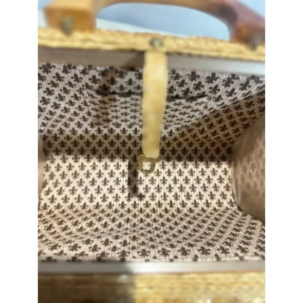Box Purse Chevron Pattern Wicker Rattan Vintage 1960s Wooden Handle Boho 10x7x4
